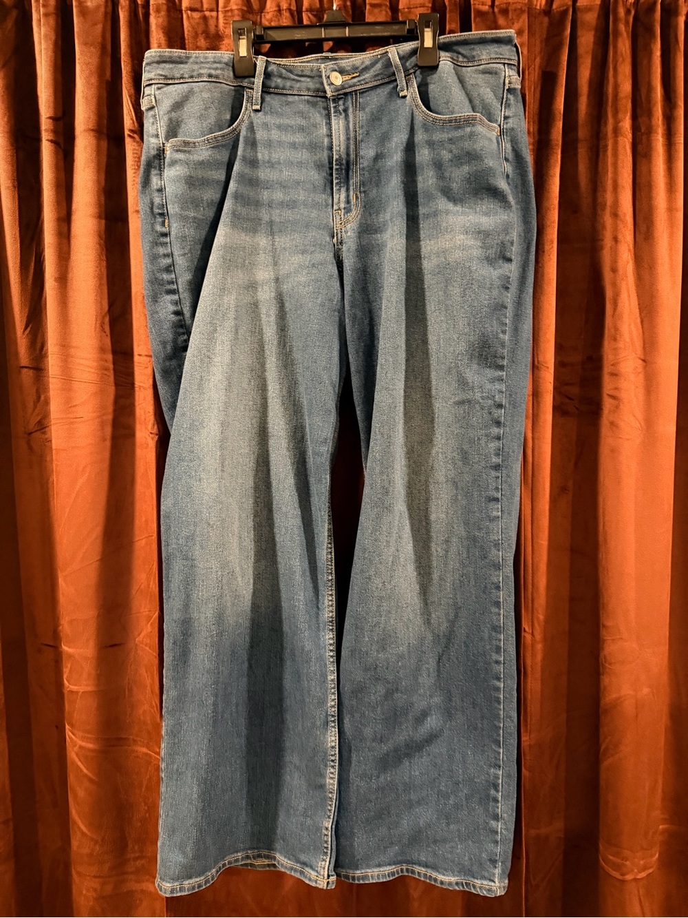 Old Navy Wide-Leg Jeans in Light Blue Denim